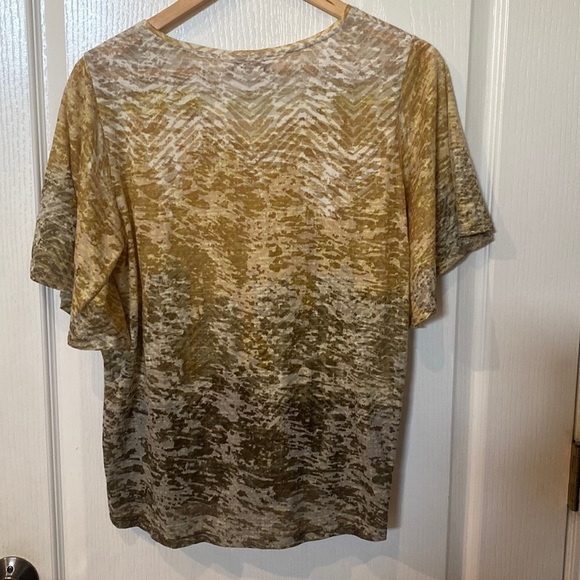 Coldwater creek size medium 10–12 Vneck short flutter sleeve top - Picture 4 of 5
